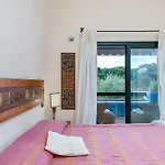 Baia Del Faro Apartment *